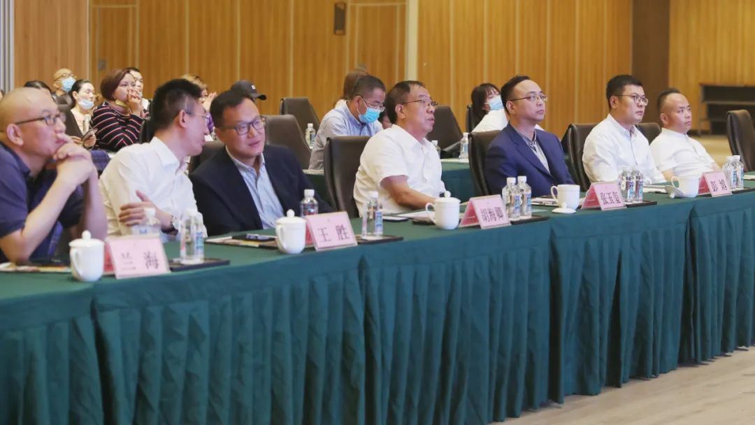 1634186162794205.jpg ia_1400000557.jpg